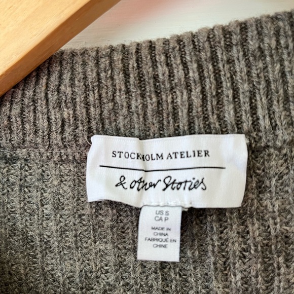 Stockholm Atelier & other stories wool / yak hair blend cardigan size S - Picture 4 of 9